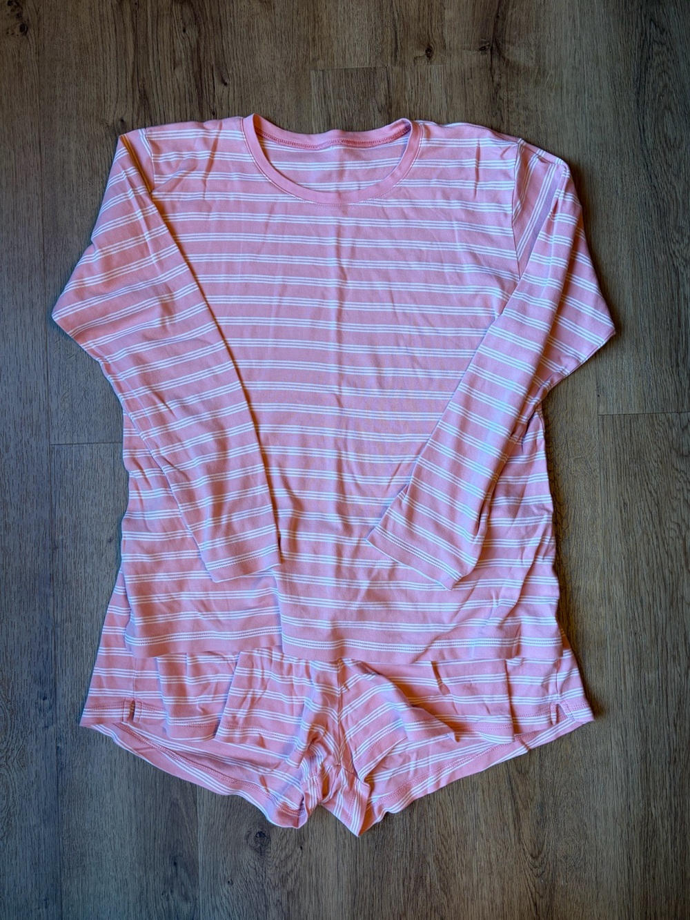 LAKE Pajamas Women’s Medium Coral Pink Stripe Long Sleeve Short Pajama Set